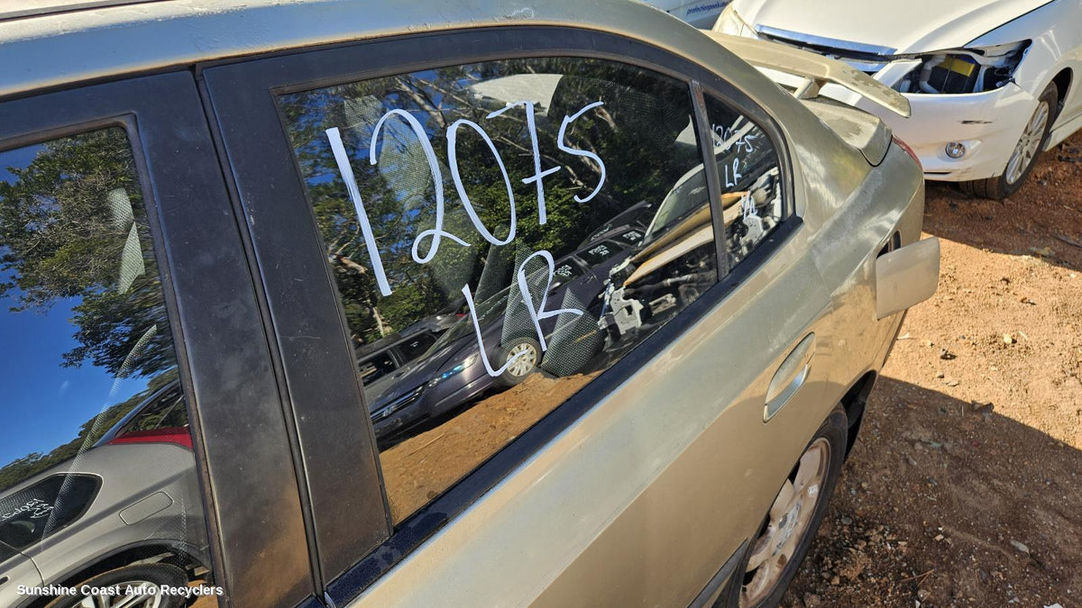 2000-2006 Hyundai Elantra Left Rear 1 4 Door Glass