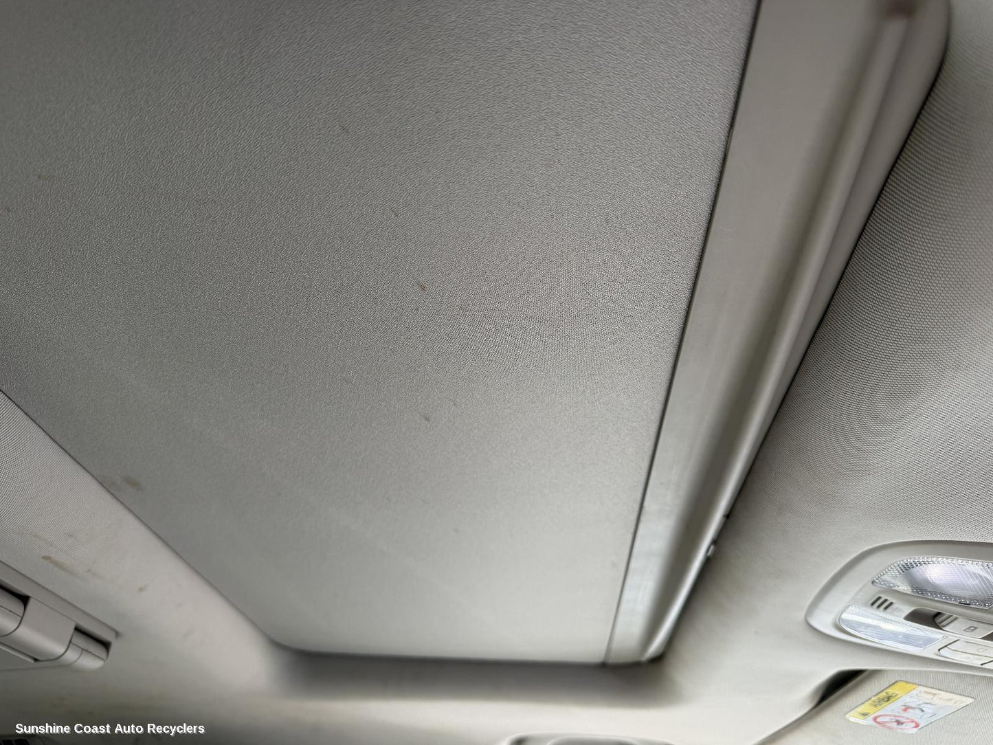 2015-2025 Ldv G10 Roof Glass Sunroof T