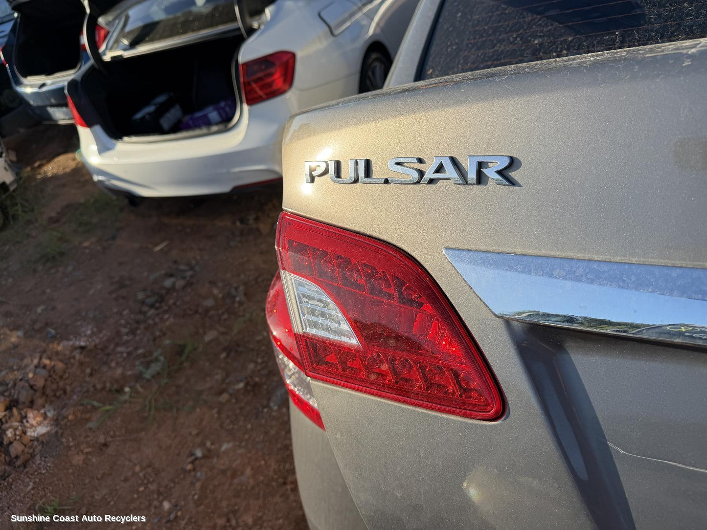 2012-2017 Nissan Pulsar Rear Garnish