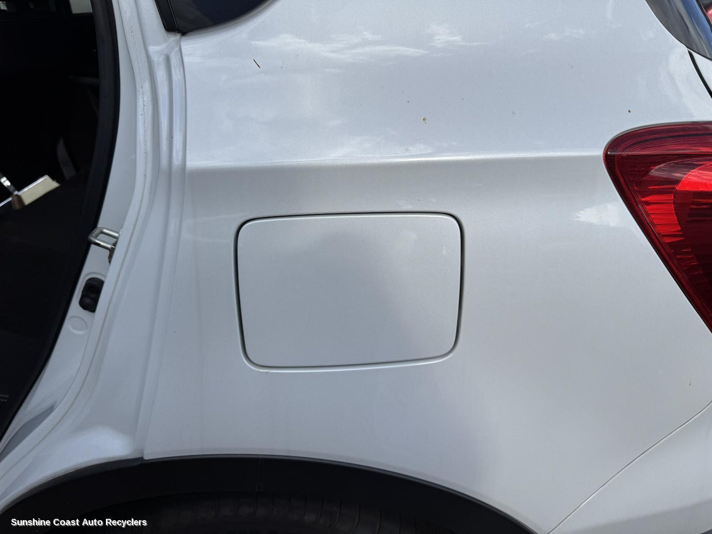 2017 Suzuki S-cross Fuel Door   Filler