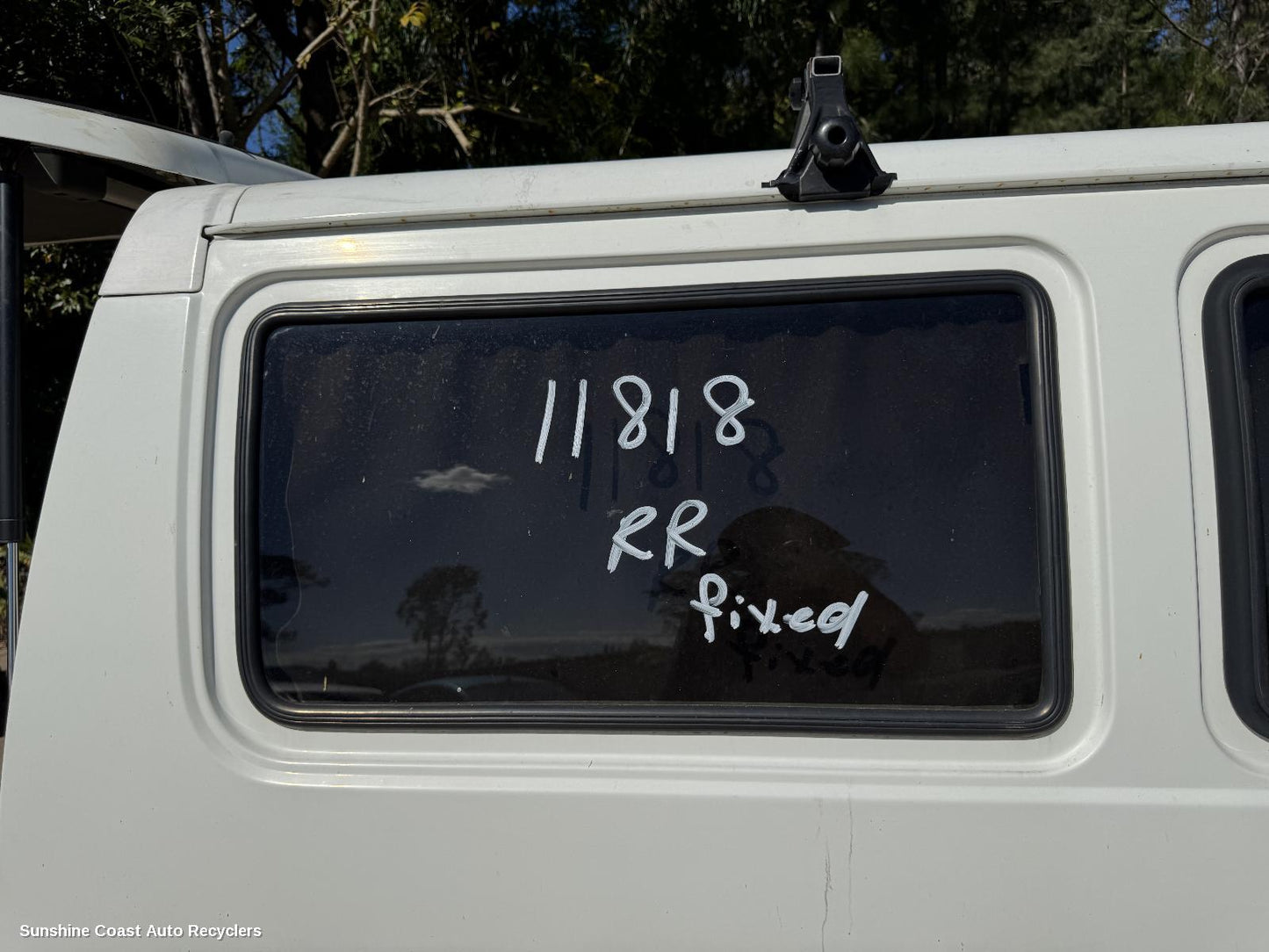 2007 Mitsubishi L300 Right Rear Side Glass
