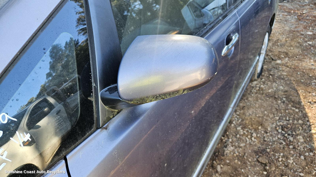 2004-2006 Honda Odyssey Left Door Mirror