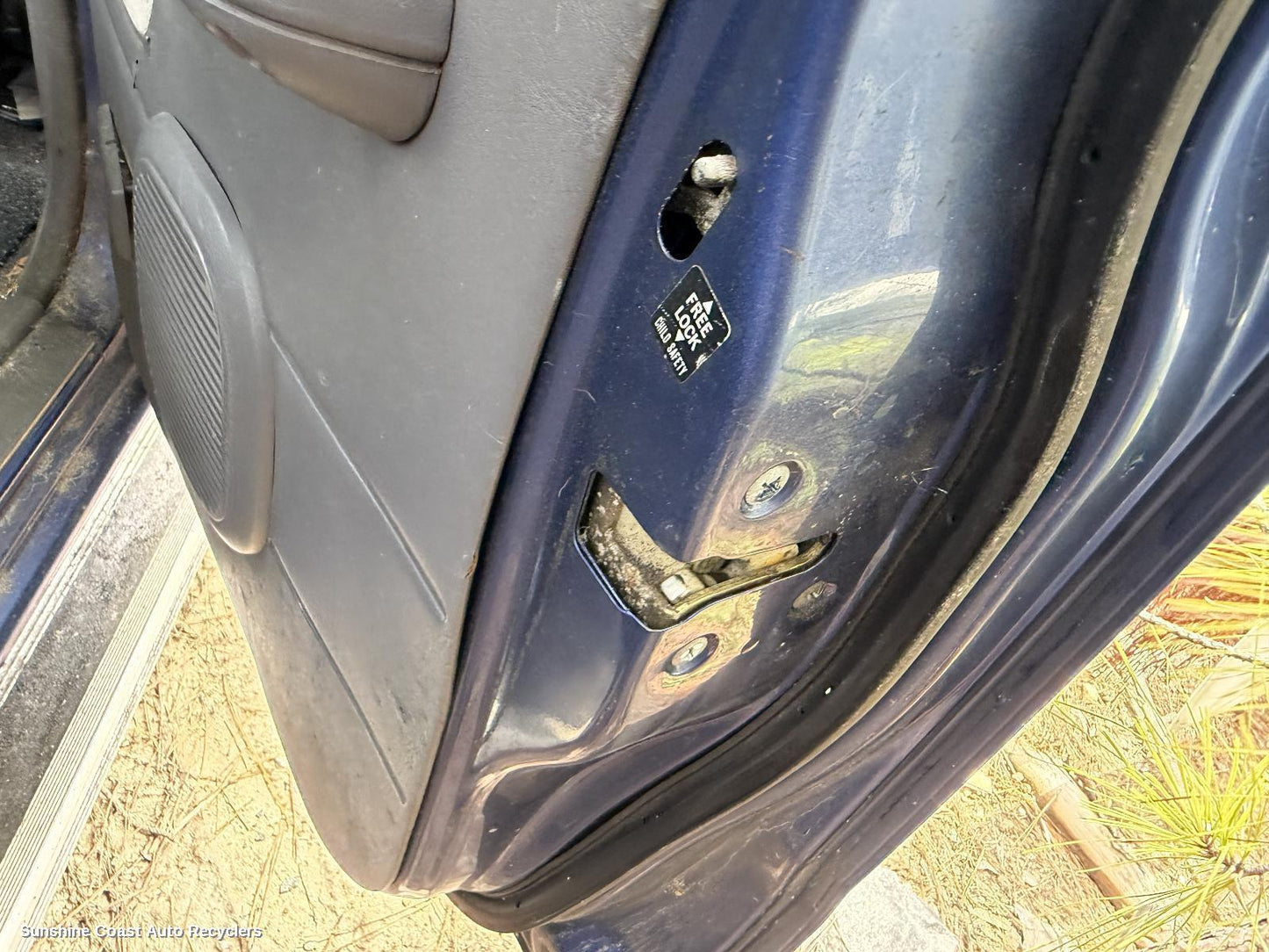 2001 Nissan Navara Door Boot Gate Lock