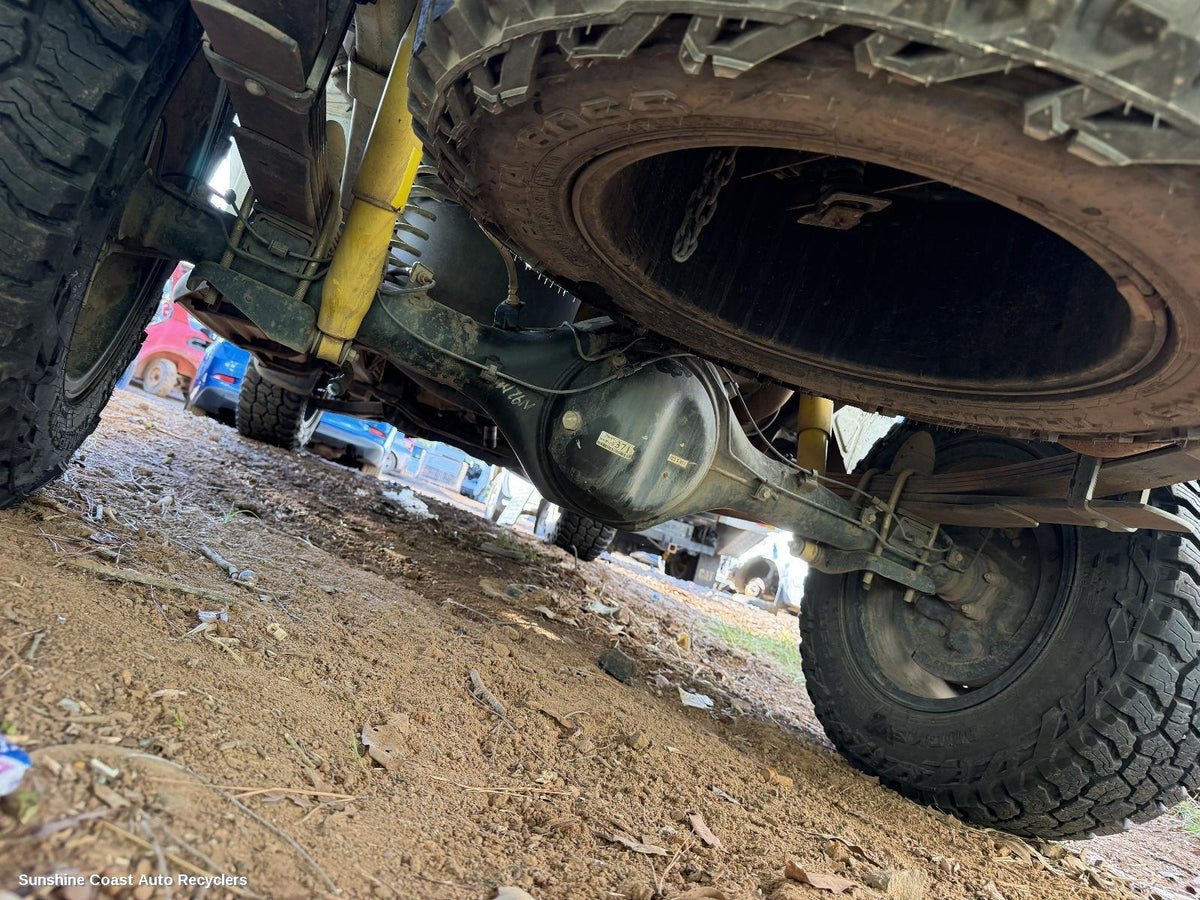 2006-2015 Mitsubishi Triton Shock Absorber