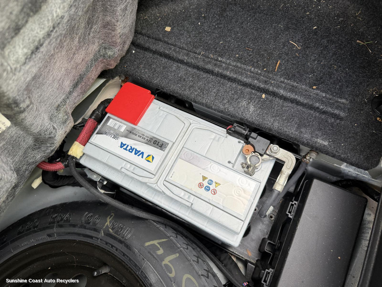 2012 Chrysler 300c Battery