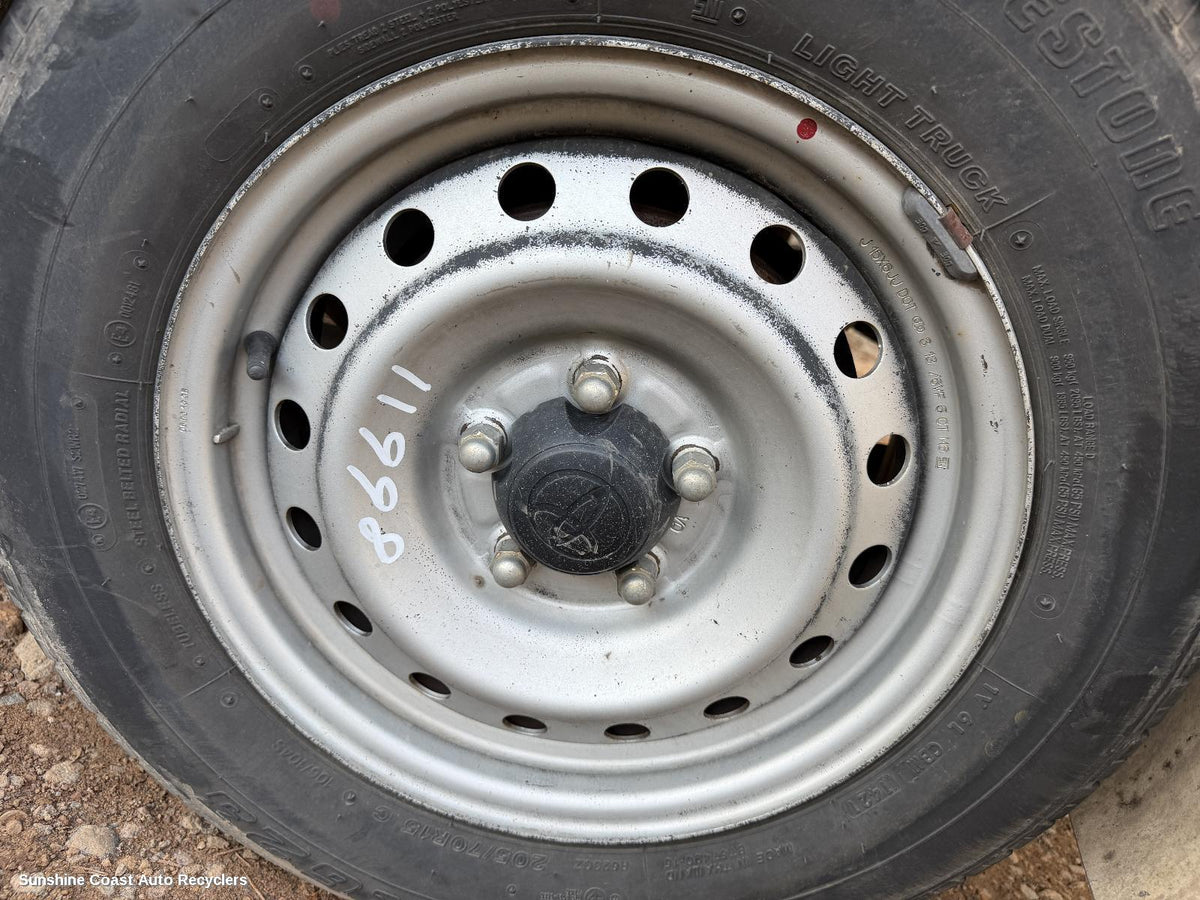 2011-2015 Toyota Hilux Bonnet Lock Support