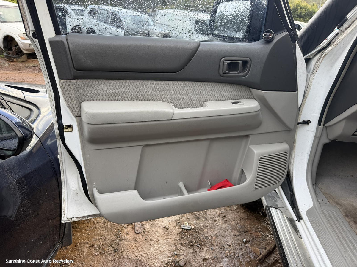 2002-2004 Nissan Patrol Door Trim