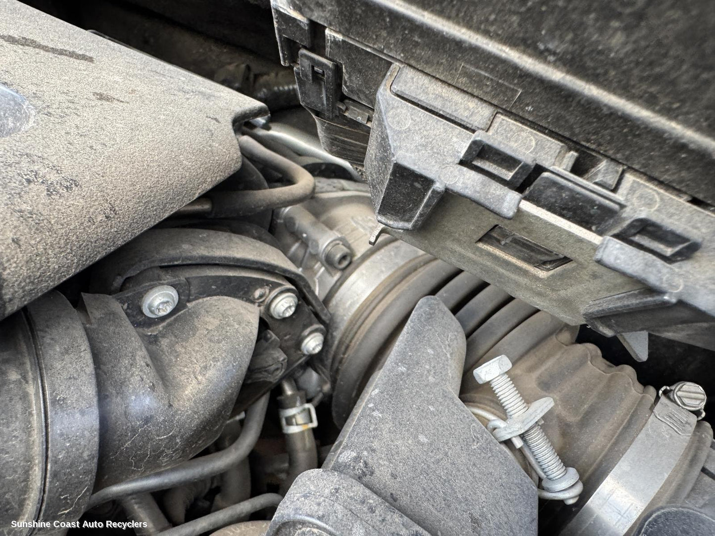 2016 Nissan Pathfinder Throttle Body