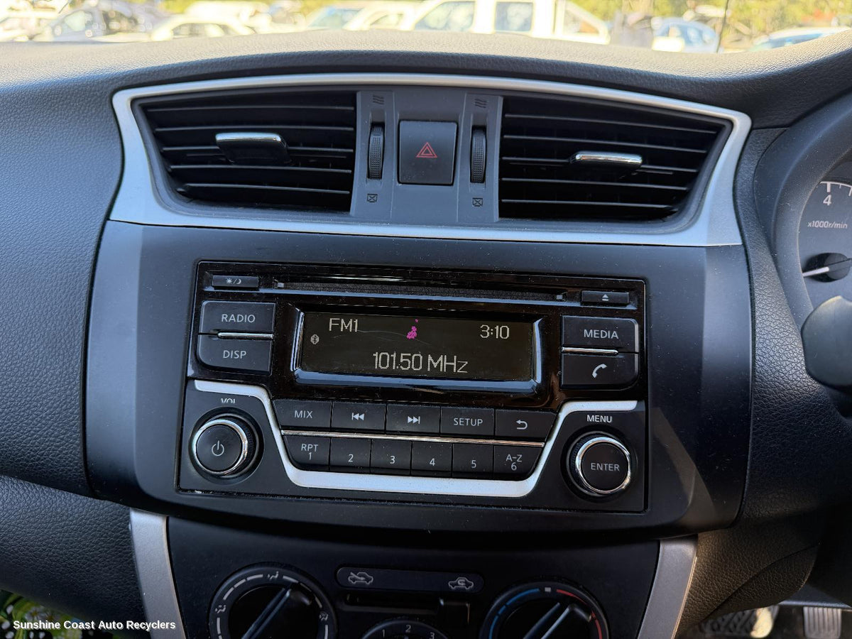2012-2017 Nissan Pulsar Radio Cd Dvd Sat Tv