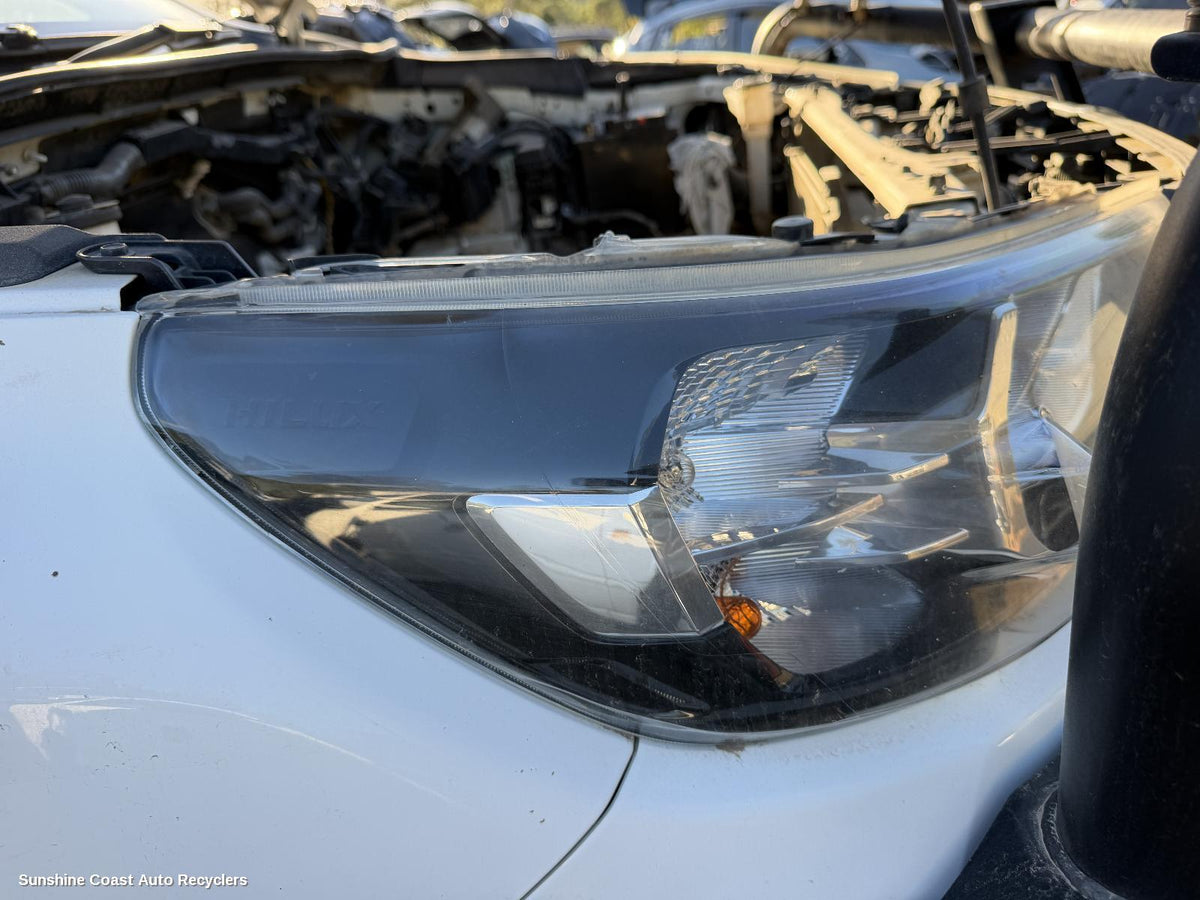 2020-2025 Toyota Hilux Right Headlamp