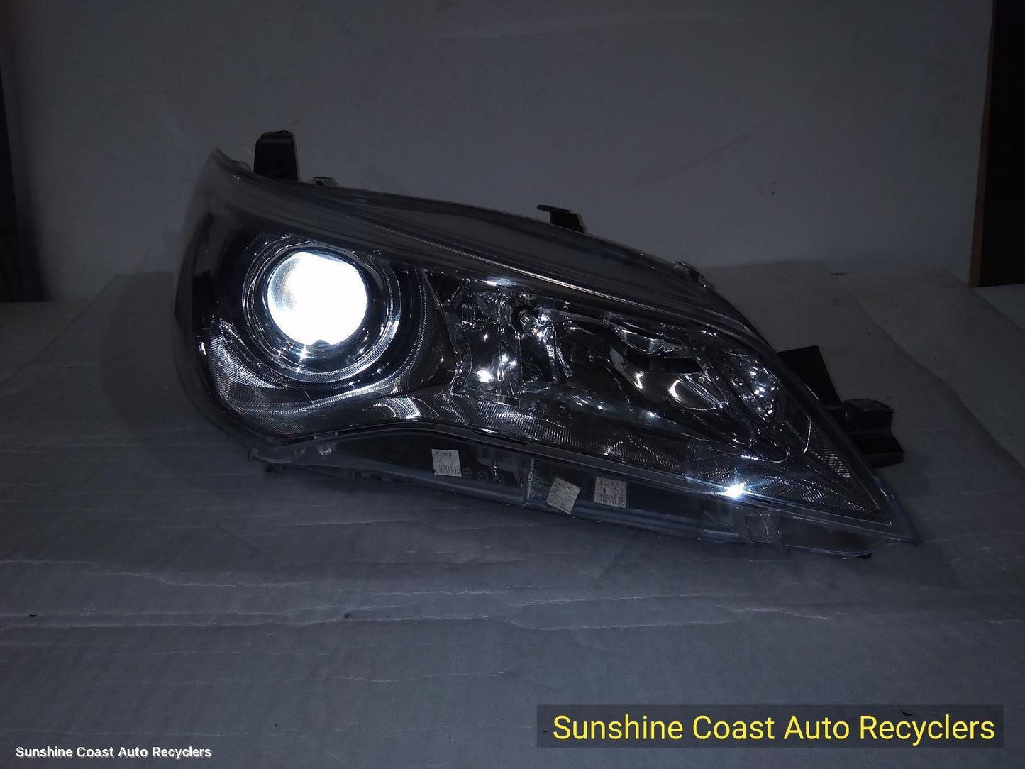 2016 Toyota Camry Right Headlamp