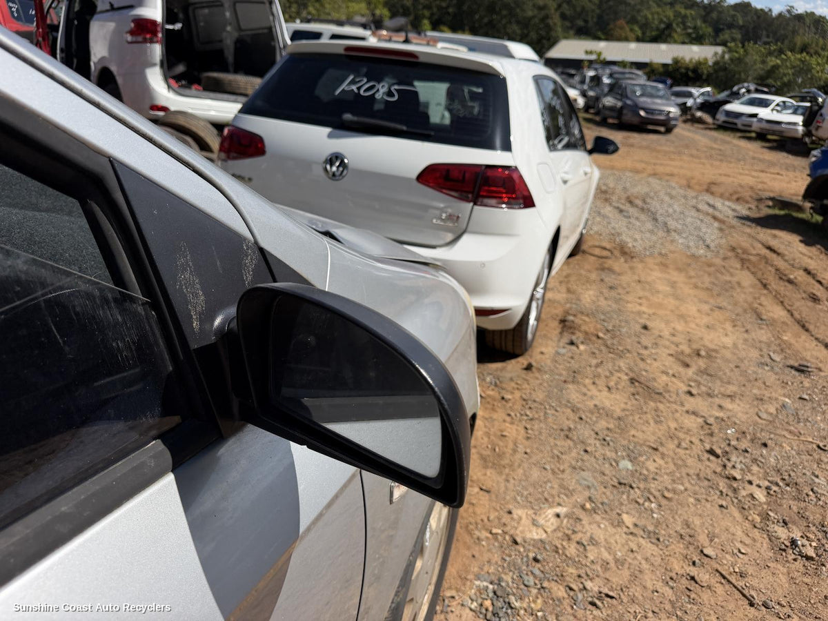 2002-2005 Hyundai Getz Right Door Mirror