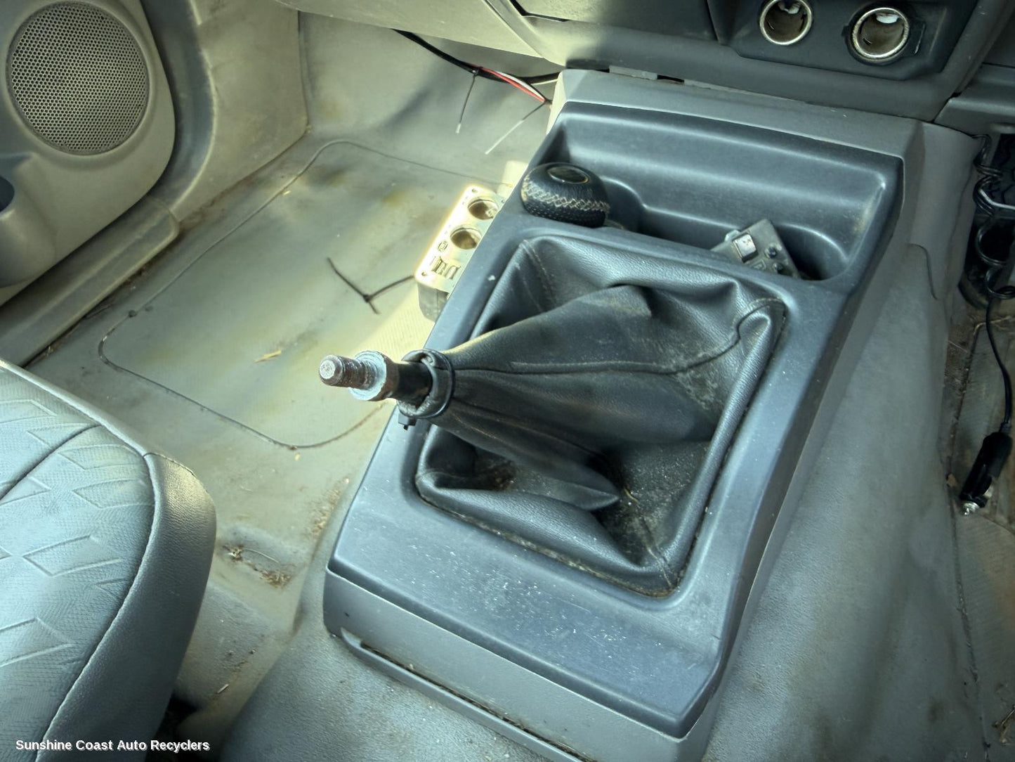 2003-2008 Holden Rodeo Console