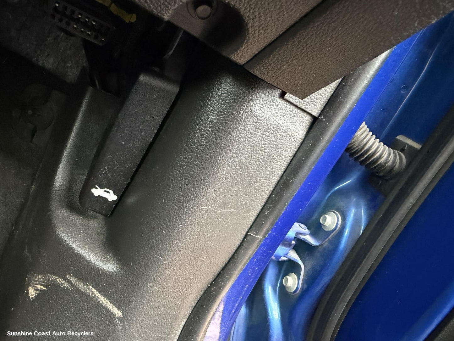 2016 Holden Trax Bonnet Release