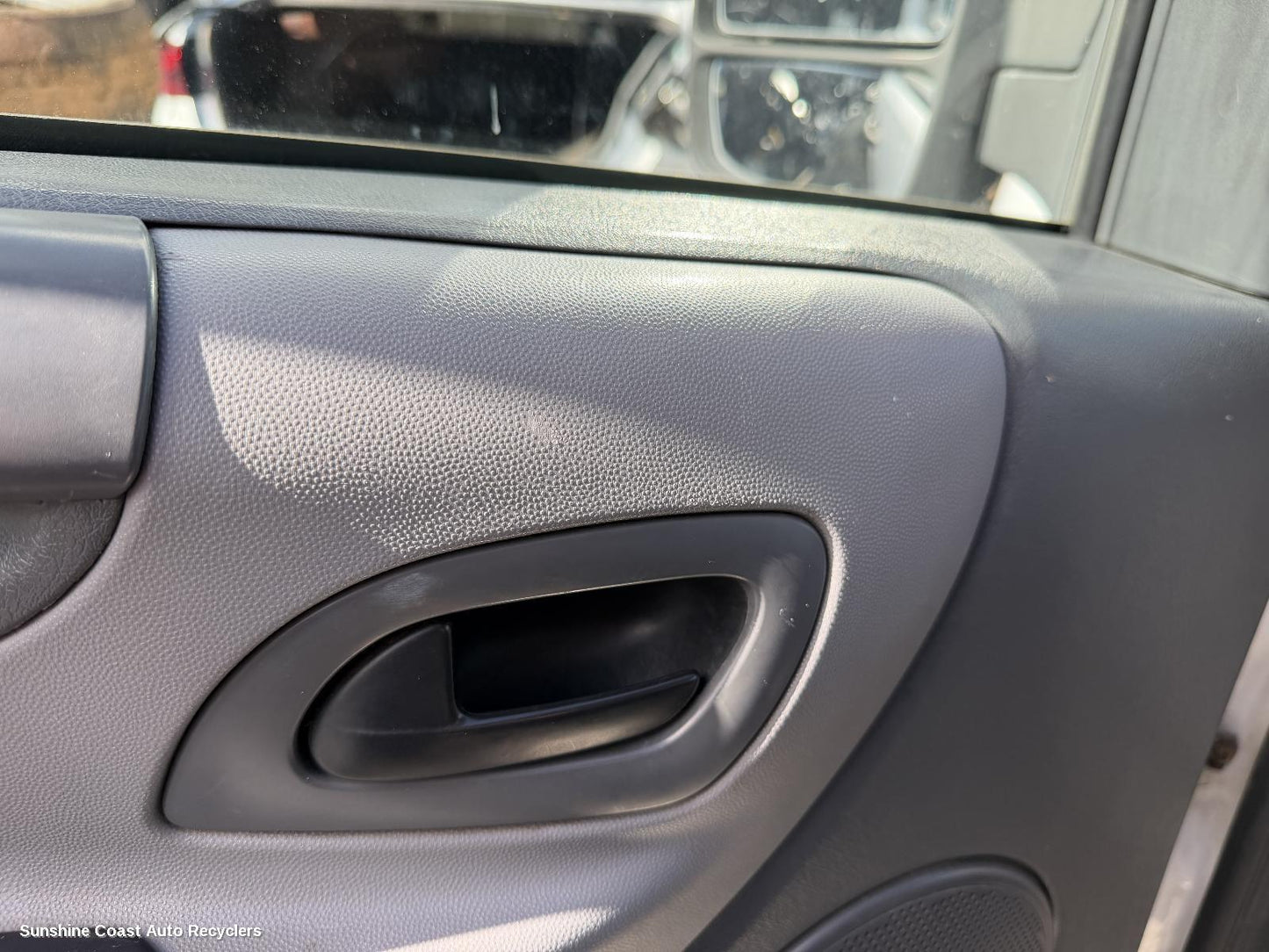 2008-2015 Peugeot Expert Door Handle
