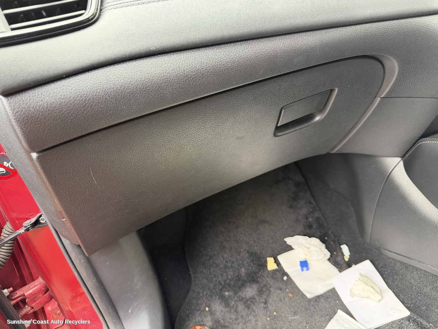 2019 Nissan Xtrail Glove Box