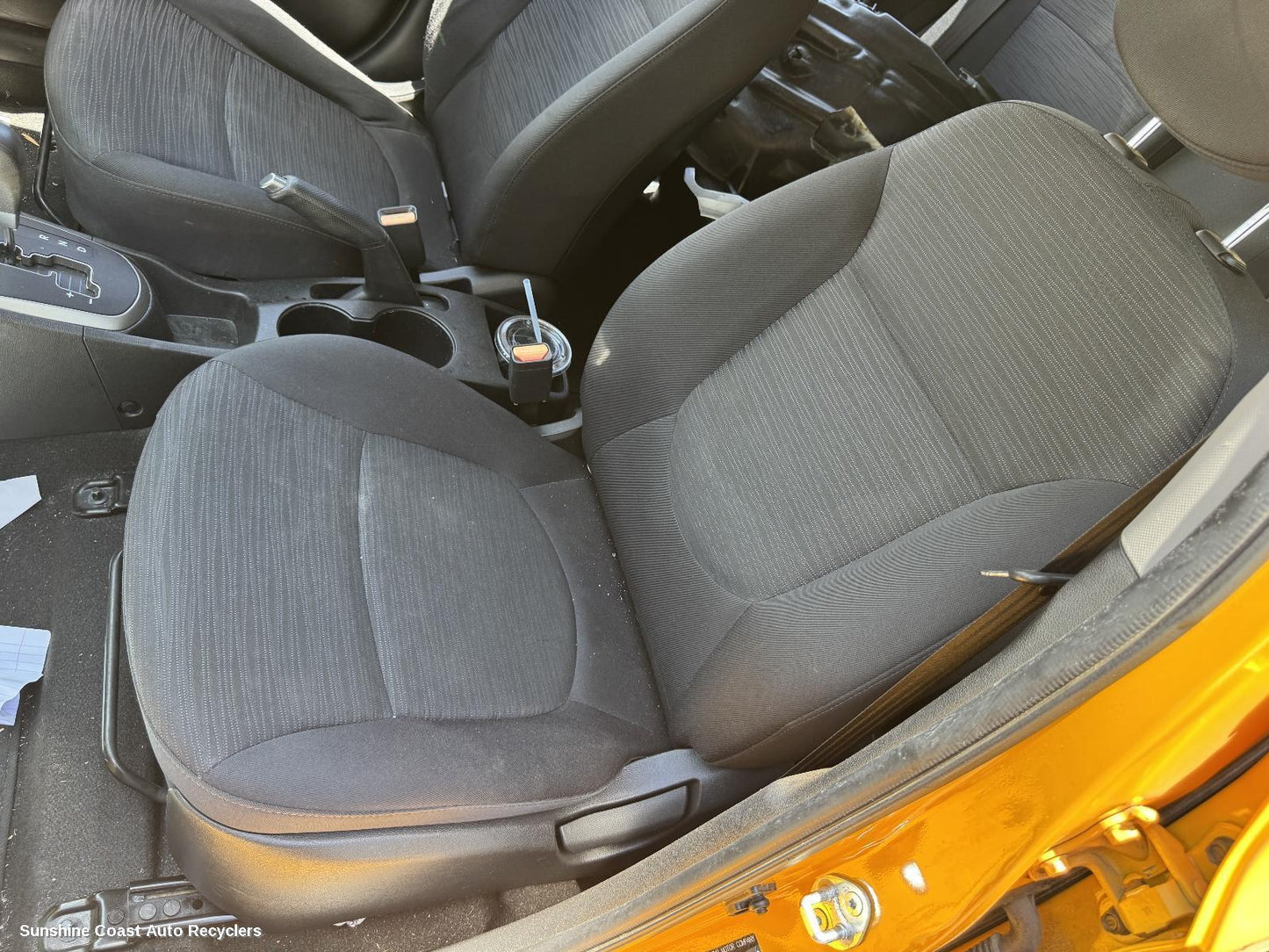 2015 Hyundai Accent Front Seat
