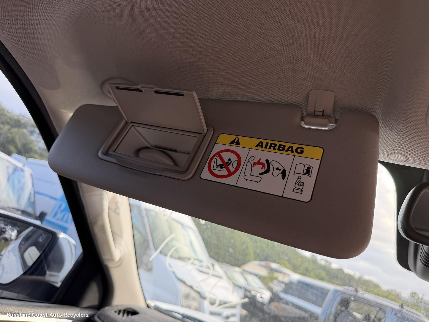 2017-2025 Ldv T60 Sunvisor
