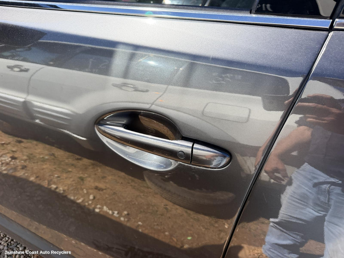 2016-2024 Mazda Cx9 Door Handle