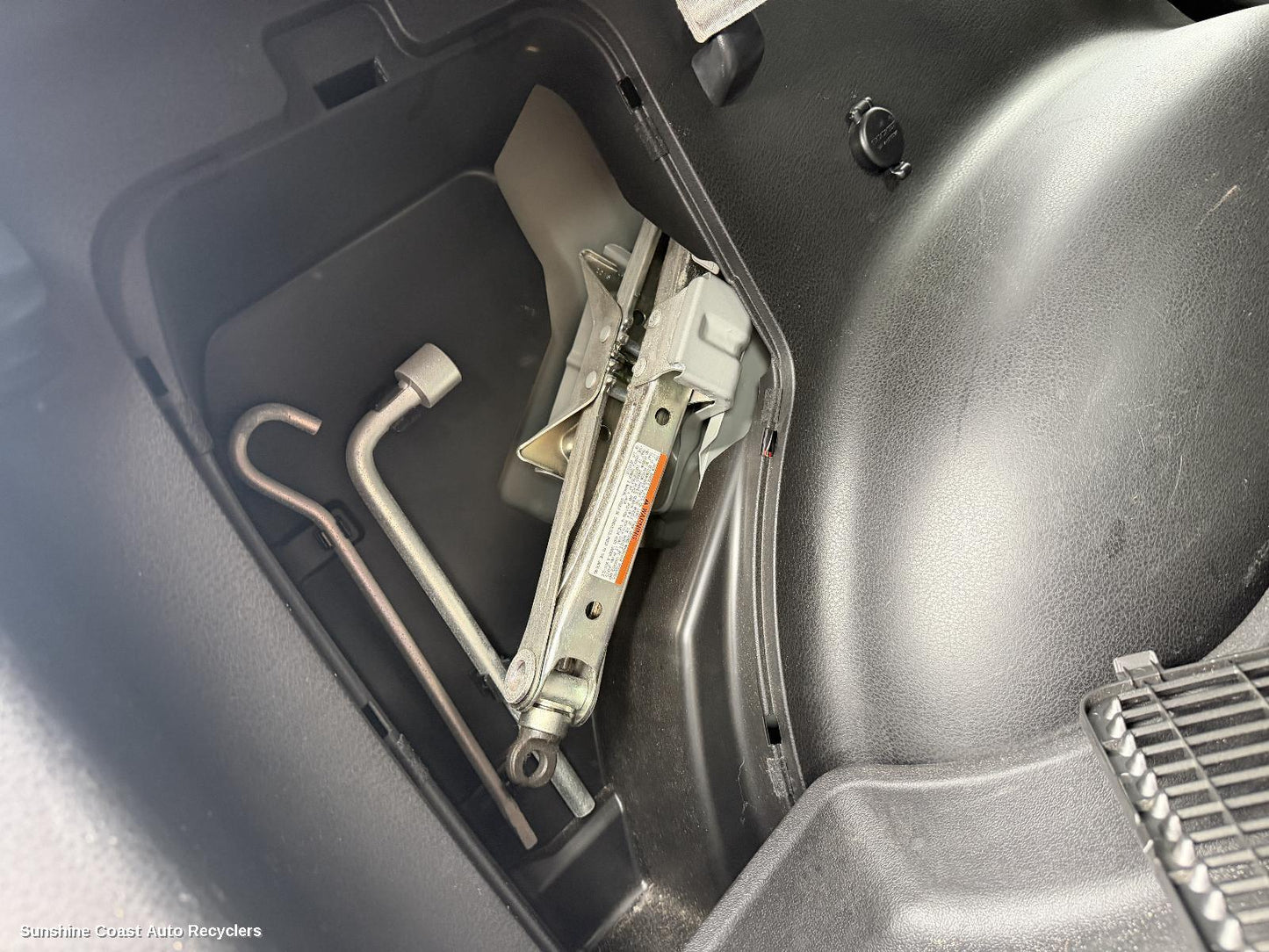 2015 Suzuki Vitara Jack Tool Kit