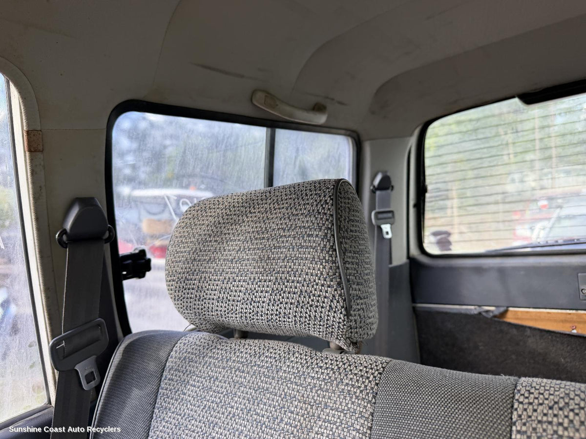 1990-1998 Toyota Landcruiser Headrest