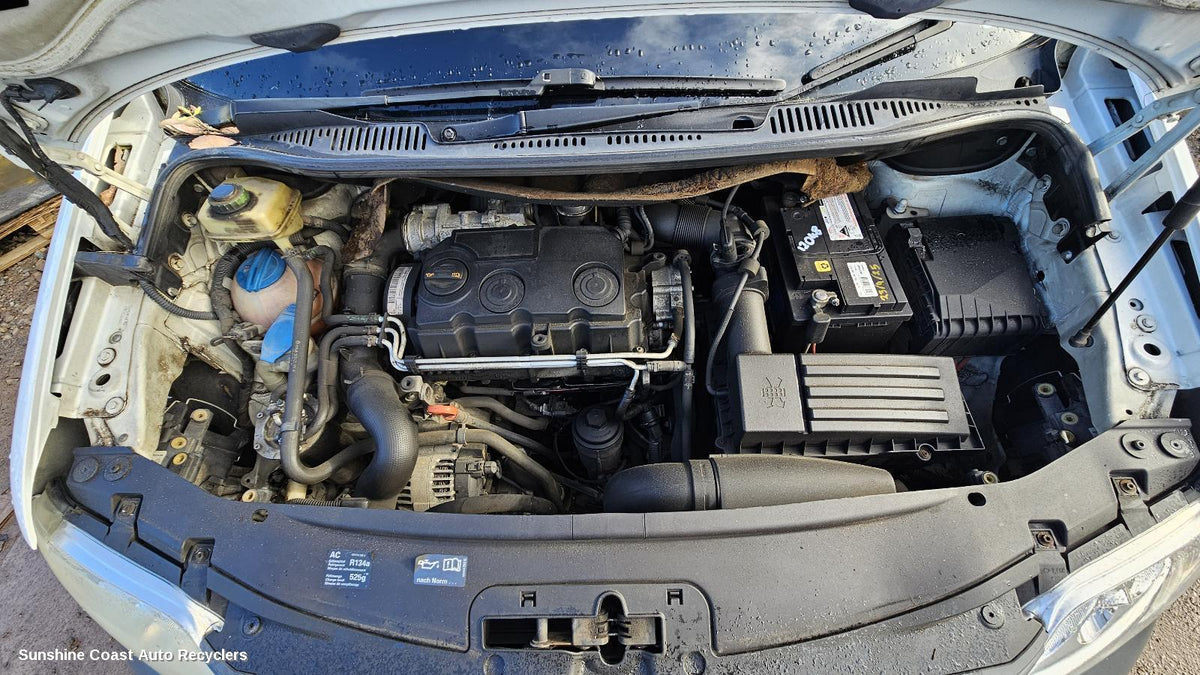 2004-2010 Volkswagen Caddy Owners Handbook