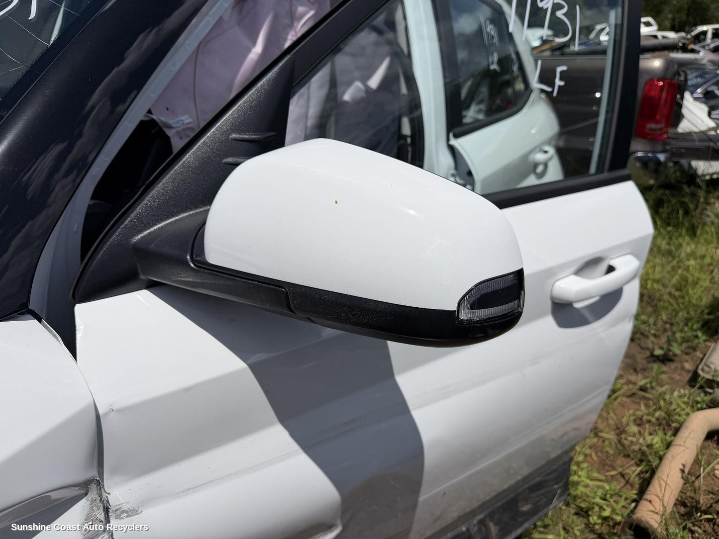 2019-2025 Hyundai Venue Left Door Mirror