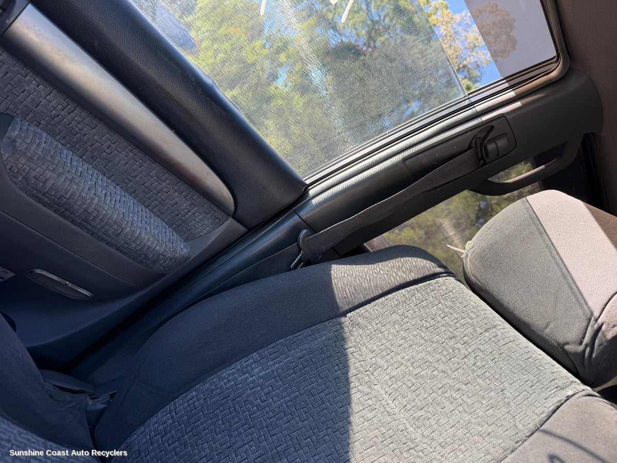 2003-2009 Toyota Prado Seatbelt Stalk