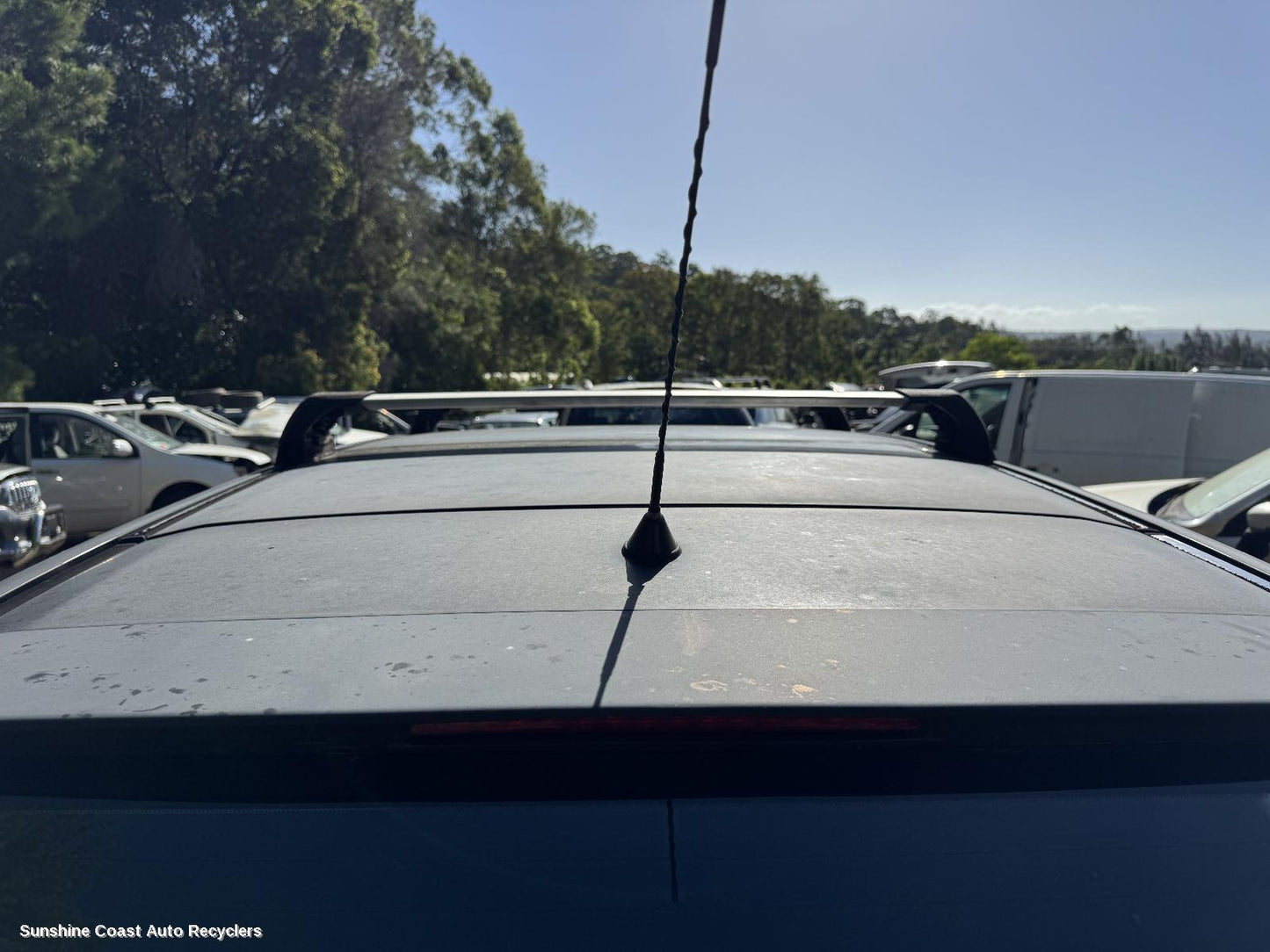 2011 Holden Commodore High Level Stoplight