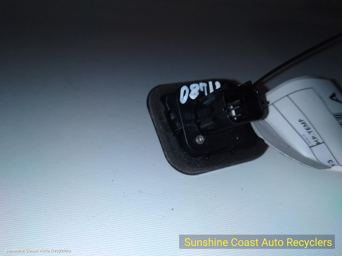 2013-2017 Nissan Pulsar Reverse Camera