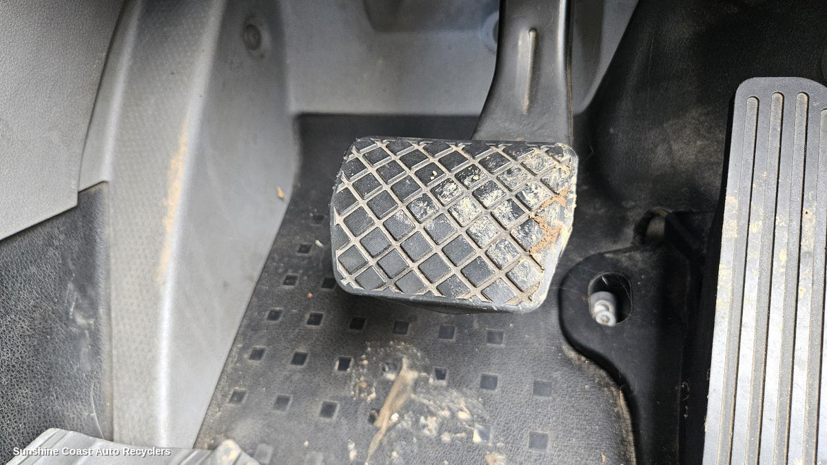 2005-2010 Volkswagen Caddy Pedal Assembly