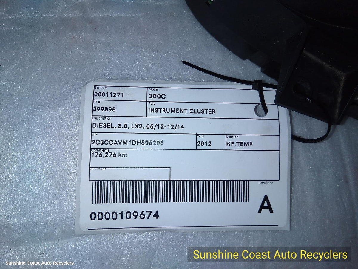 2012-2014 Chrysler 300c Instrument Cluster