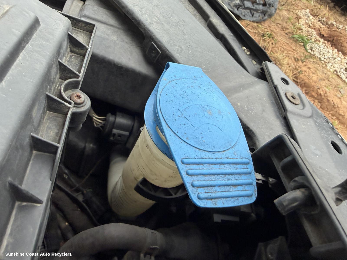 2008-2016 Volkswagen Tiguan Washer Bottle