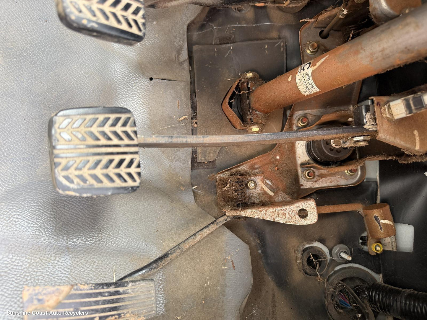 1999-2006 Ford Courier Pedal Assembly