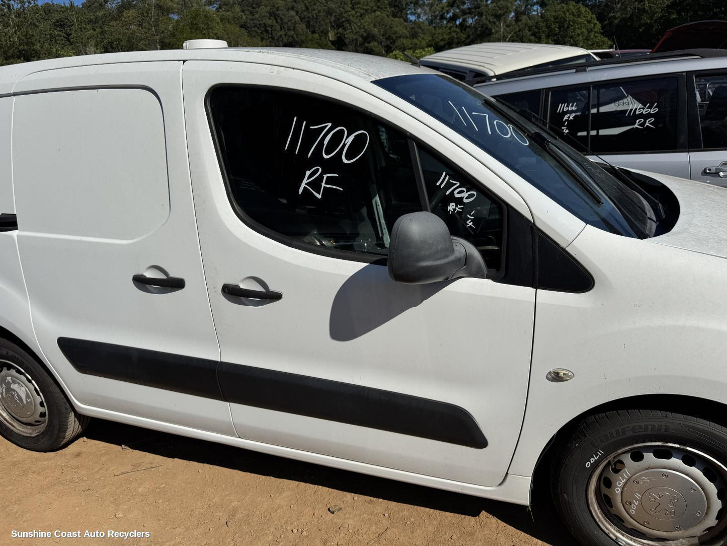 2013 Peugeot Partner Door Handle