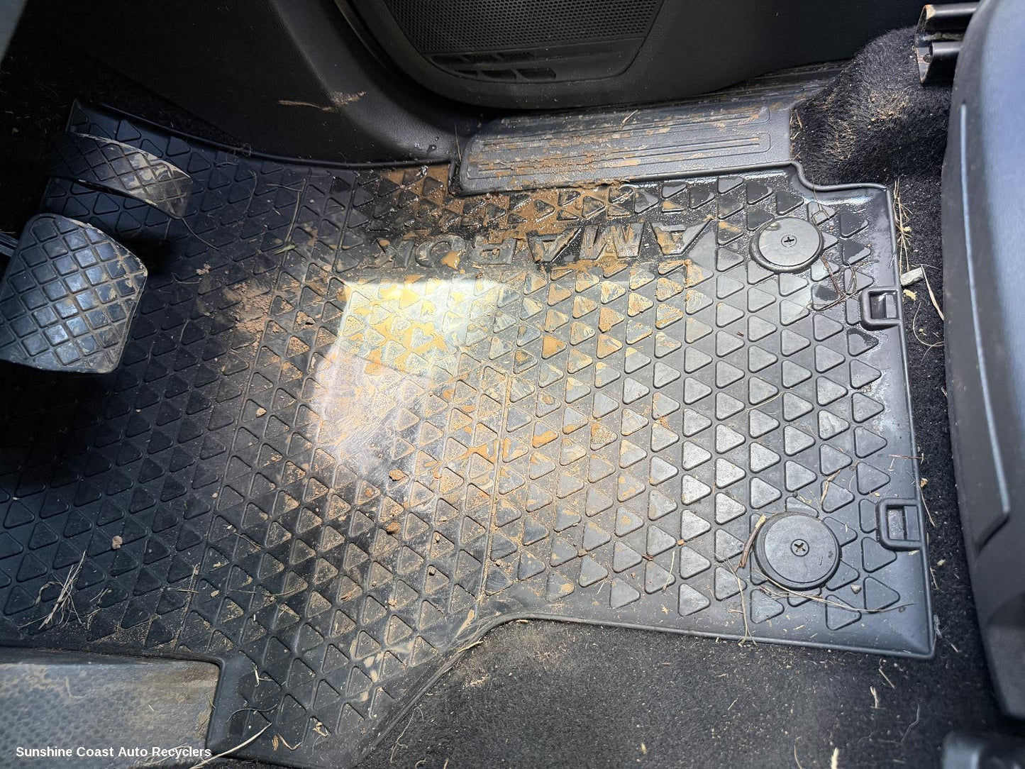 2011-2022 Volkswagen Amarok Floor Mats
