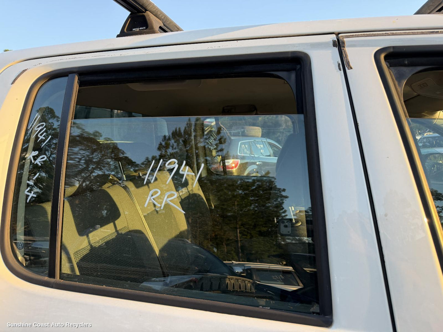 2010-2022 Volkswagen Amarok Right Rear Door Window