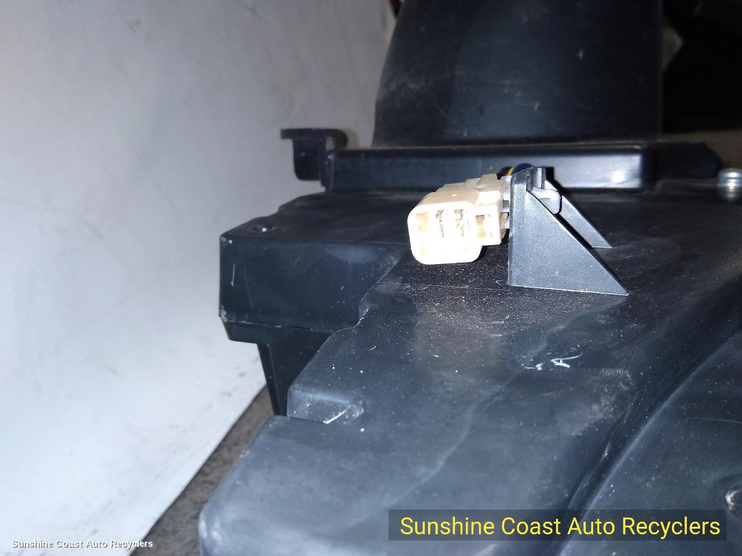 2007 Mitsubishi Pajero Speaker
