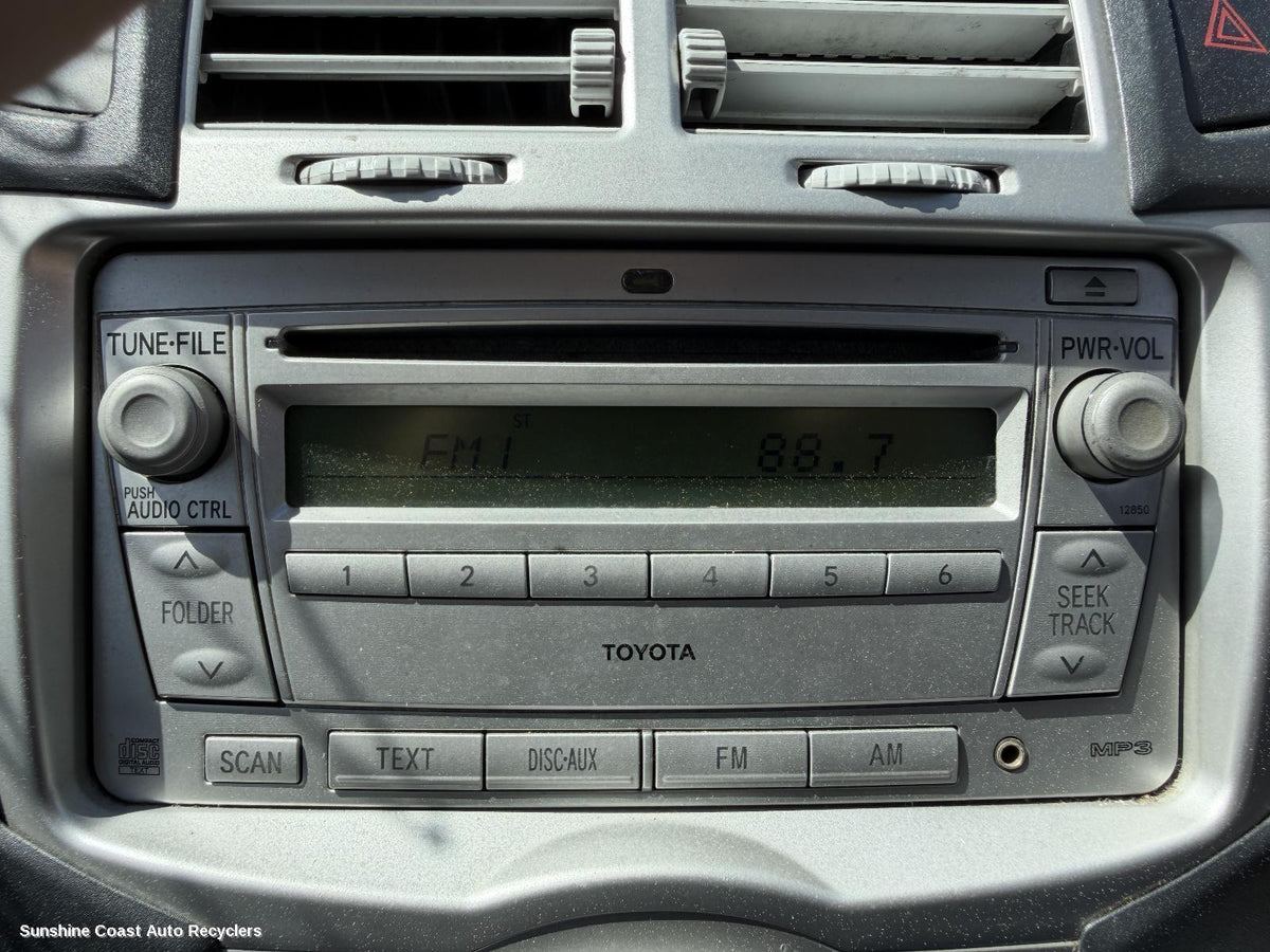 2005-2016 Toyota Yaris Radio Cd Dvd Sat Tv