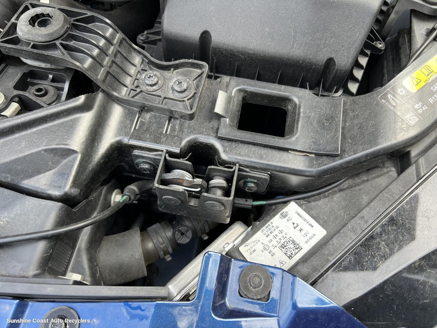 2015 Jaguar Xe Bonnet Lock Support