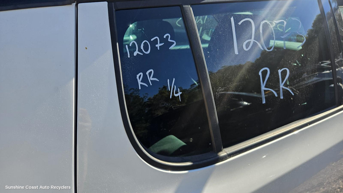 2010-2015 Skoda Fabia Right Rear 1 4 Door Glass