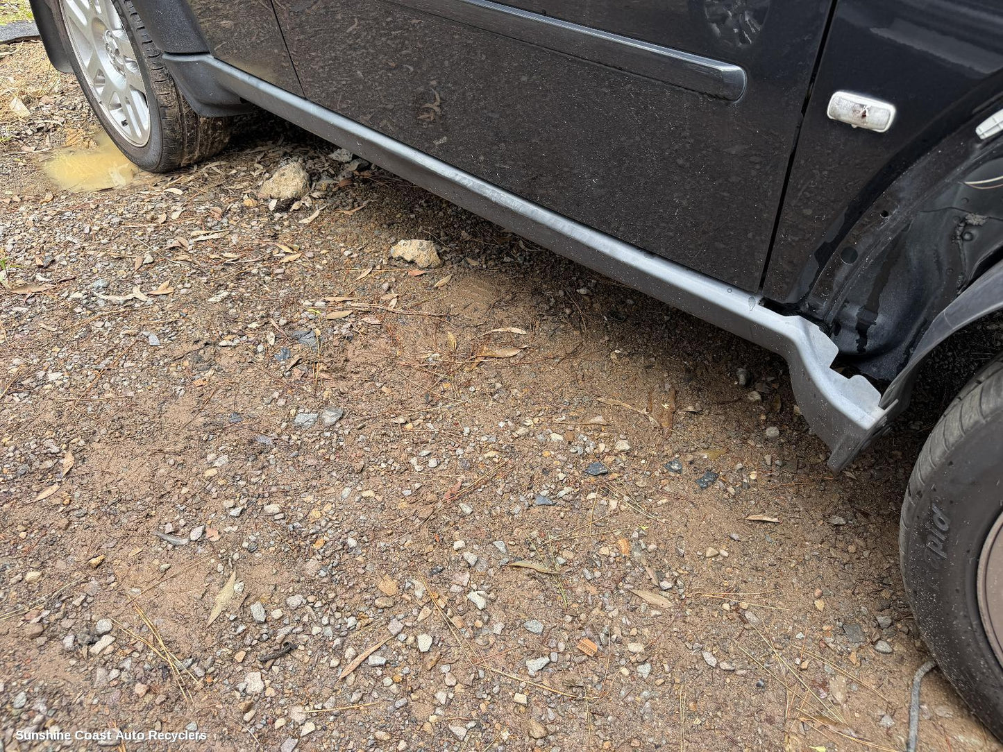 2007-2011 Dodge Nitro Side Step Skirt