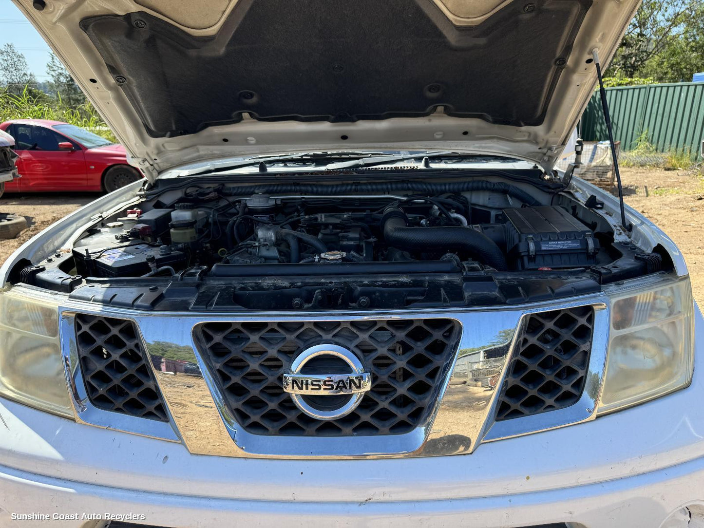 2012 Nissan Navara Grille