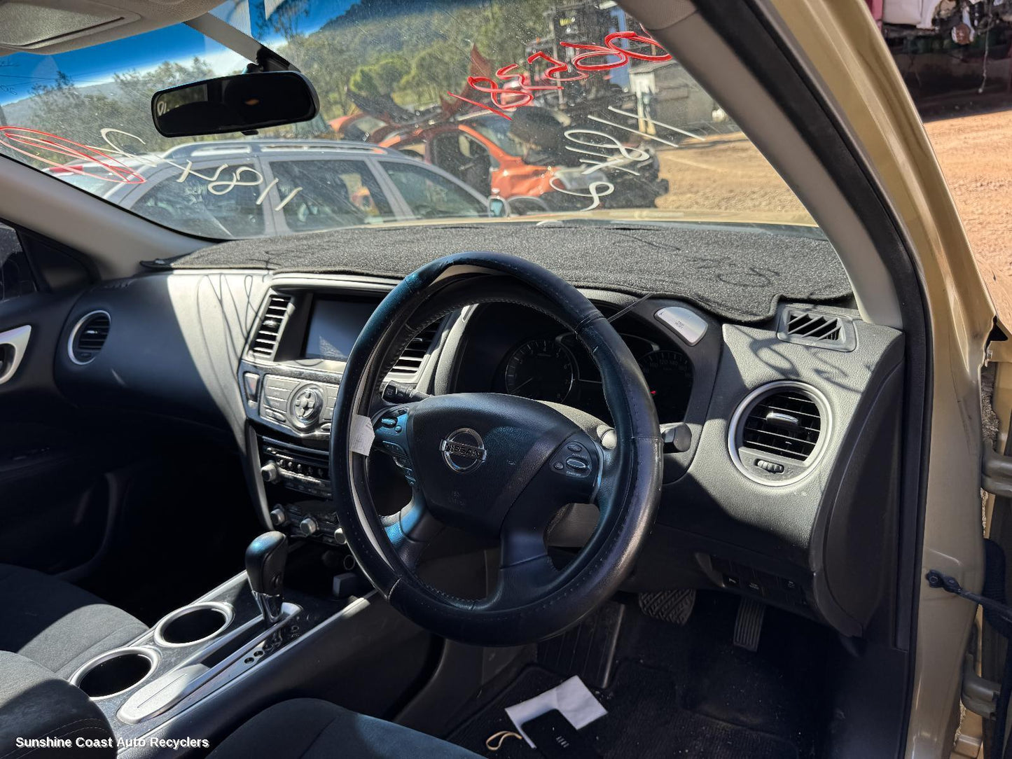 2014 Nissan Pathfinder Gear Stick Shifter