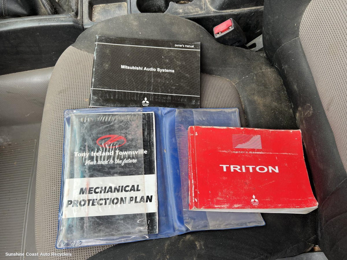 2009-2015 Mitsubishi Triton Owners Handbook
