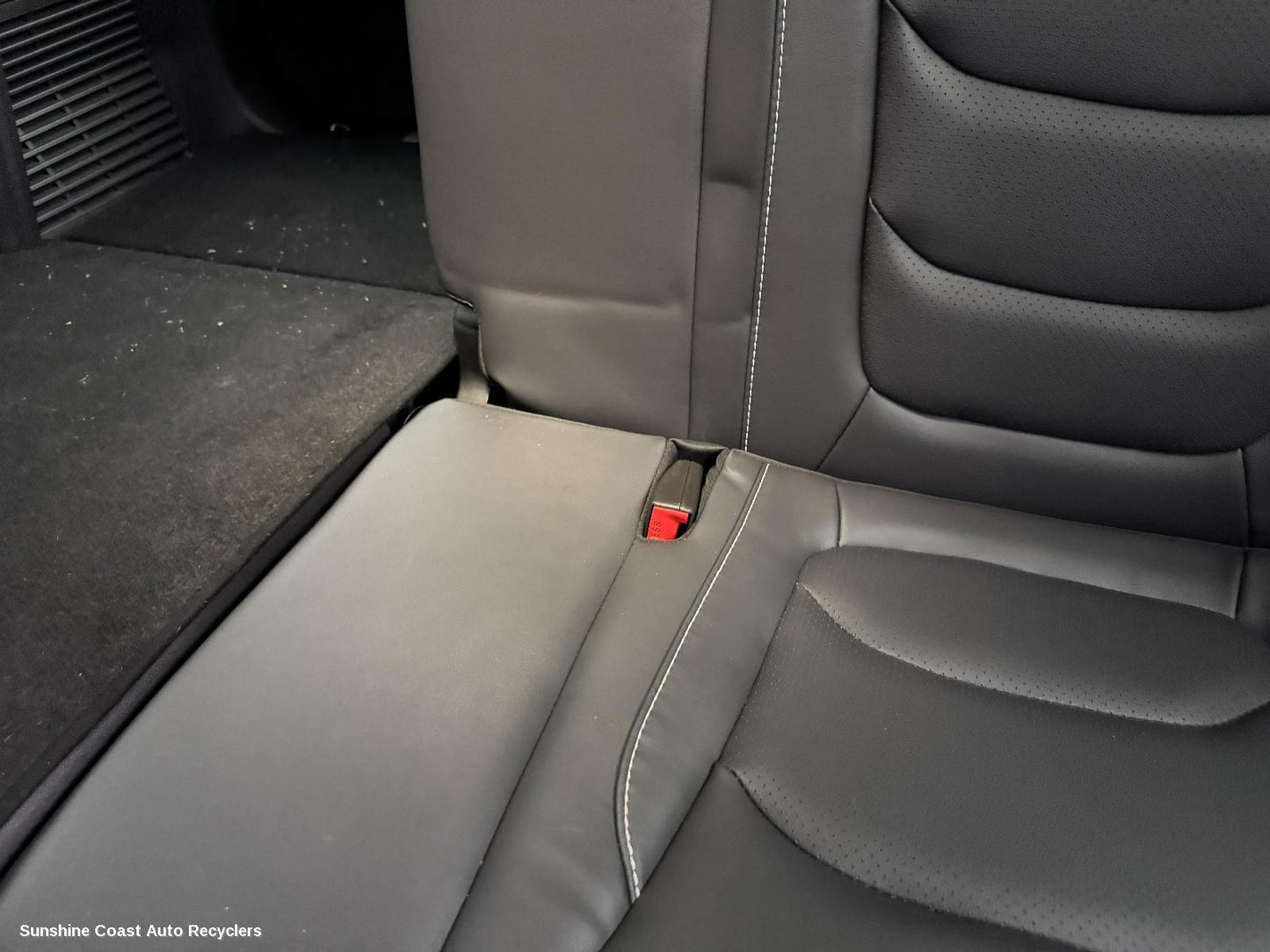 2022 Ldv D90 Seatbelt Stalk