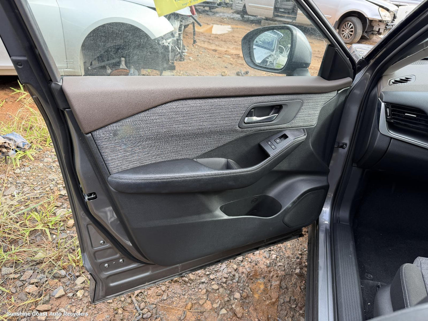 2022-2026 Nissan Xtrail Door Handle
