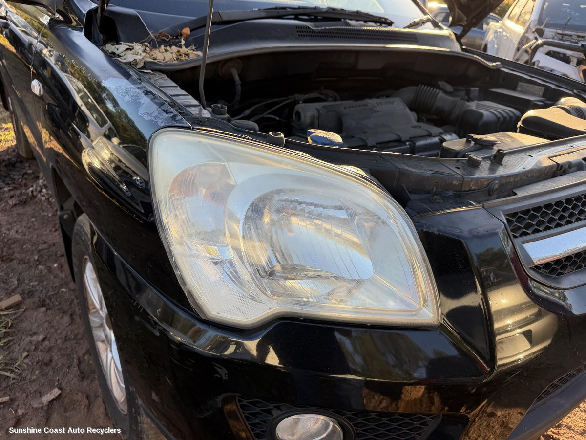 2004-2010 Kia Sportage Right Headlamp