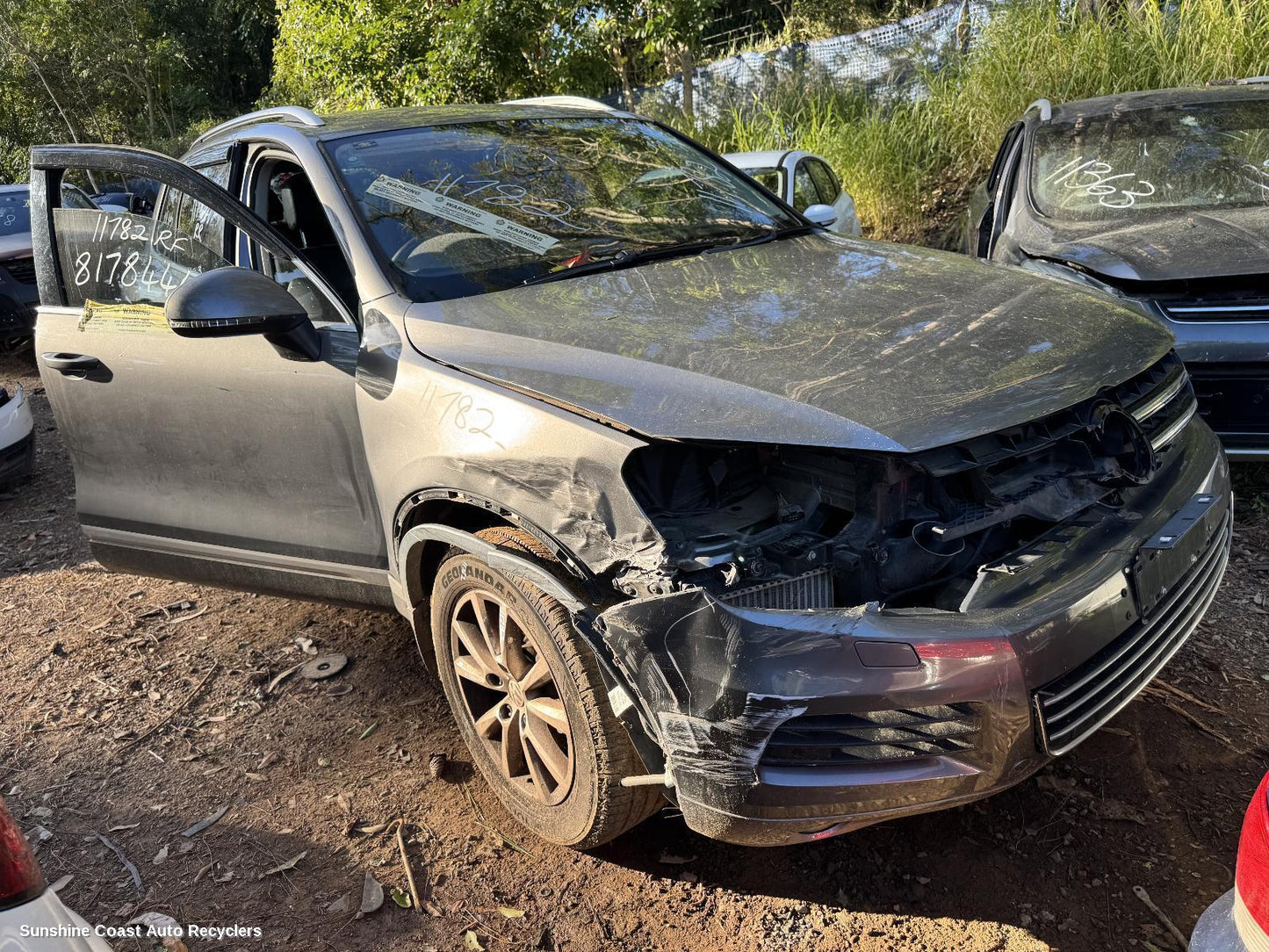 2010-2018 Volkswagen Touareg Fuel Door   Filler
