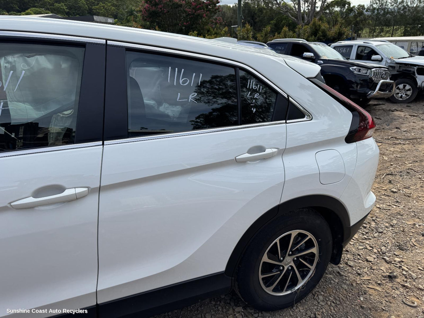 2023 Mitsubishi Eclipse Cross Left Rear Door Sliding